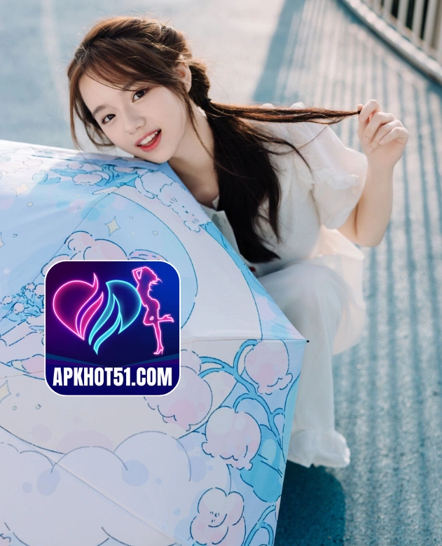 Naomi Norton-APKHOT51.COM